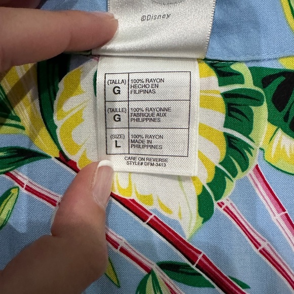 Vintage Disney Early 2000s Hawaiian Button-up Shirt - Picture 5 of 6